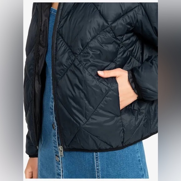 NWOT ROXY Wind Swept Puffer Jacket Coat packable Black small medium - Picture 7 of 11